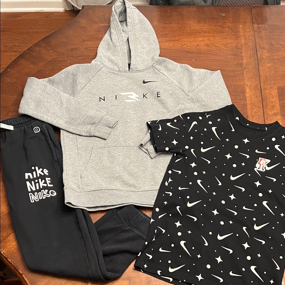 Boys NIKE bundle